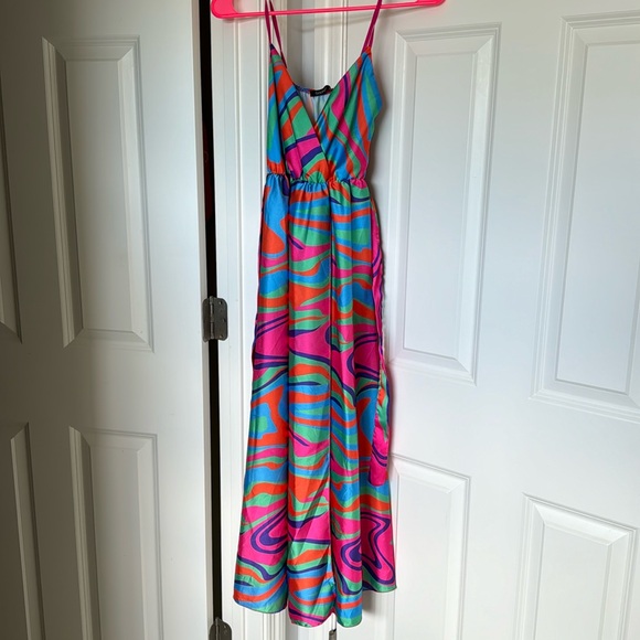 Boohoo Dresses & Skirts - Boohoo color dress